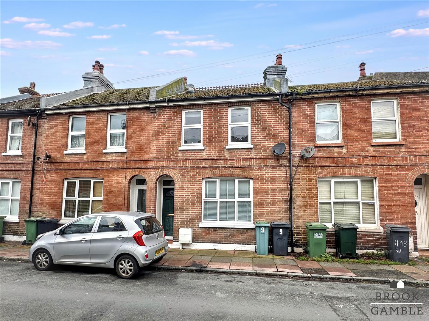 2 Bedroom House. Melbourne Road in Eastbourne,  2